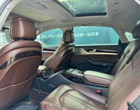 2014奥迪a8l四座豪华版／15款奥迪a8四座版