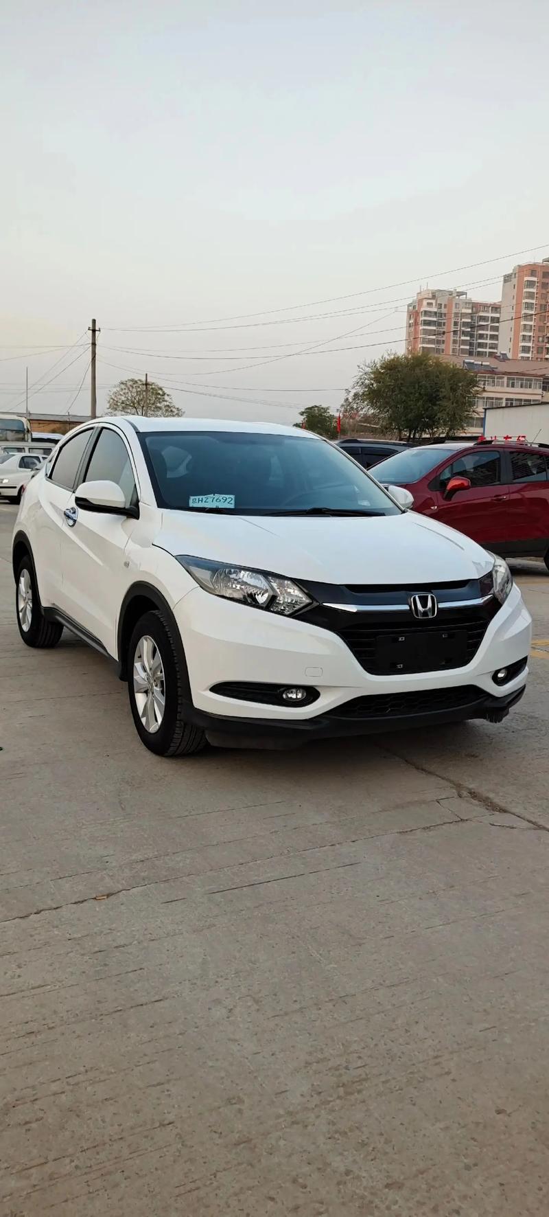 本田缤智2015款图片及报价(本田缤智2016款报价15)