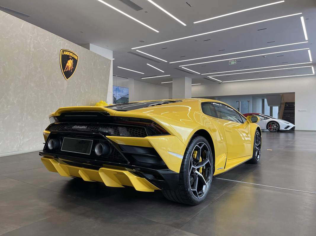 兰博基尼是什么车,兰博基尼是什么车的牌子啊