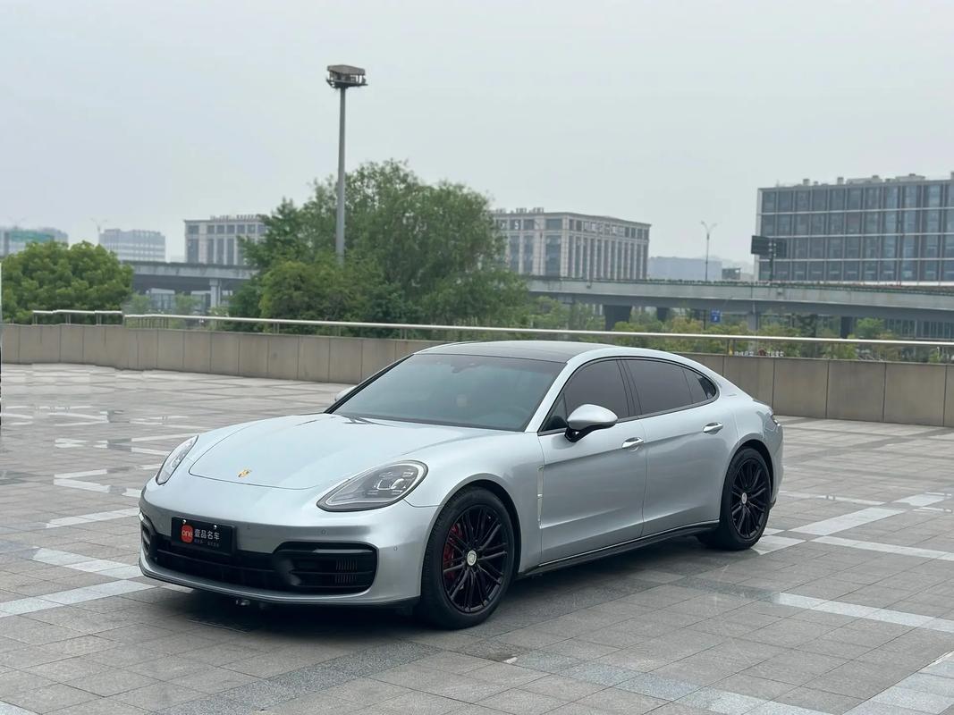 保时捷帕拉梅拉加长版/保时捷帕拉梅拉加长版视频