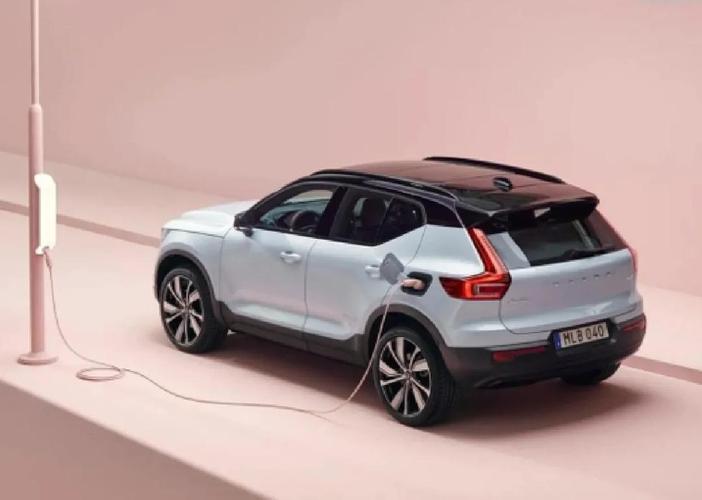 沃尔沃小型车v40(沃尔沃小型车xc40)