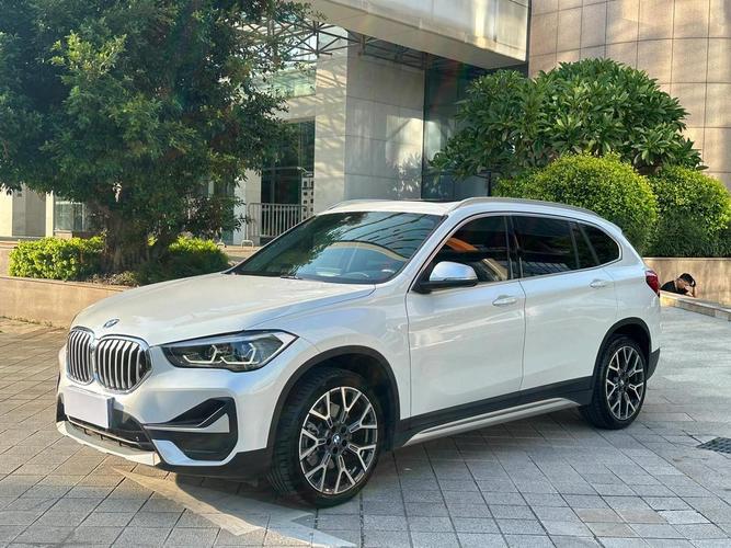 宝马x1图片2022/x1宝马2021款图片